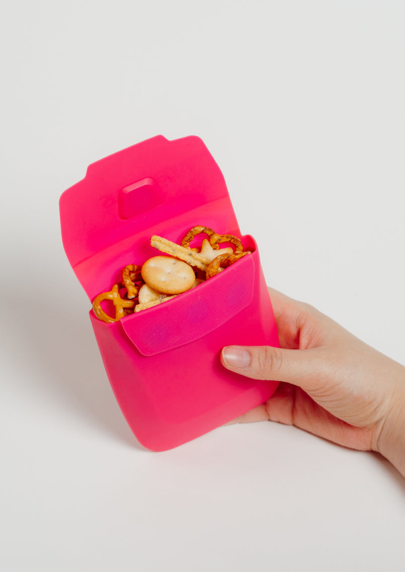Snacket Pink with snacks